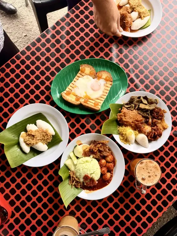 Malaysian Breakfast Culture