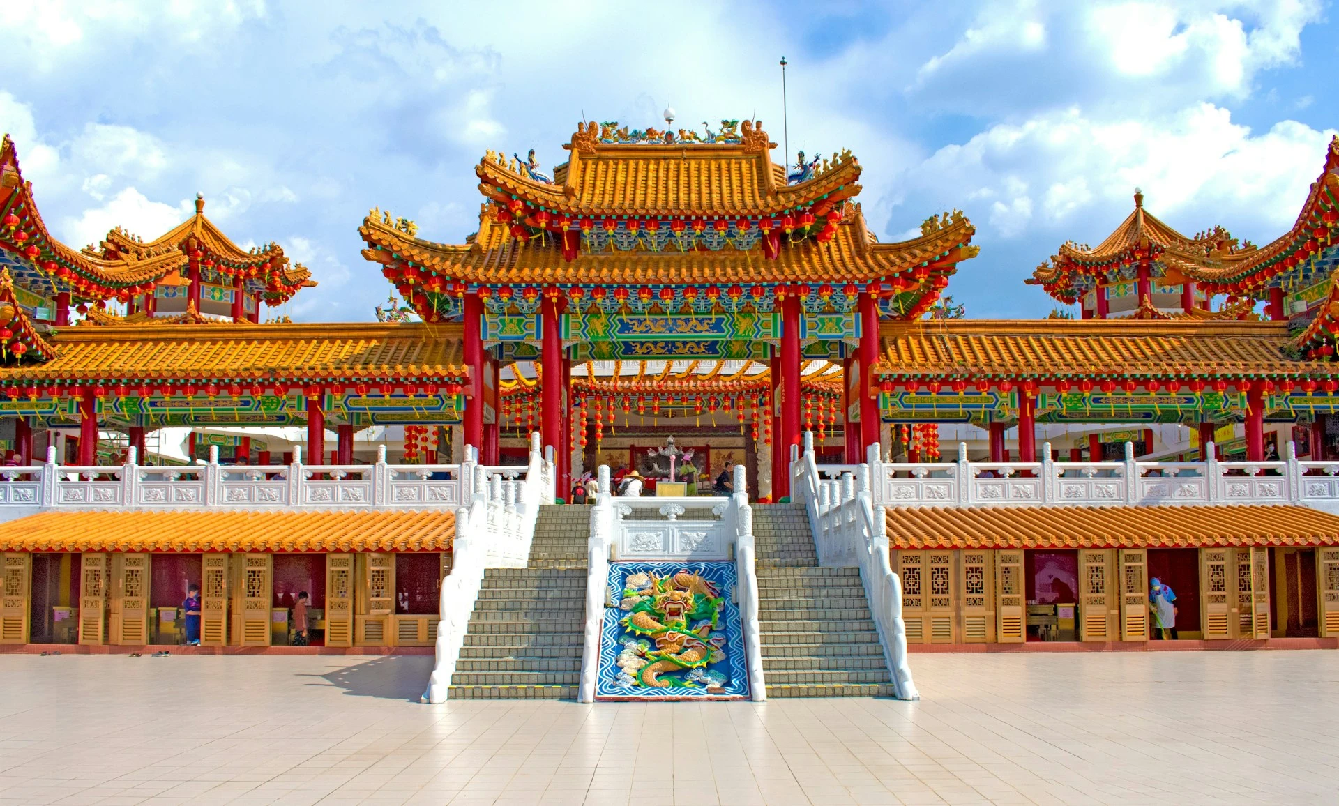 Chinese Heritage - Traditional cultural heritage, attire, and celebrations in Malaysia
